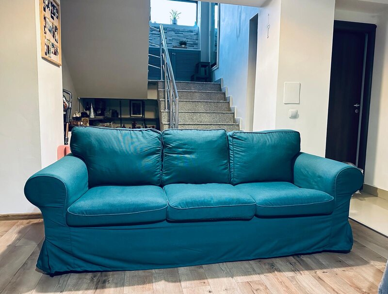 Canapea Ikea Ektorp 3 locuri bine intretinuta, husa lavabila